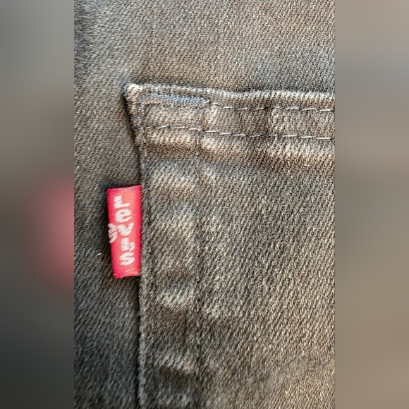 Levis Mens Black 612s Tapered, 36 Waist/ 32 Leg - Picture 2 of 10